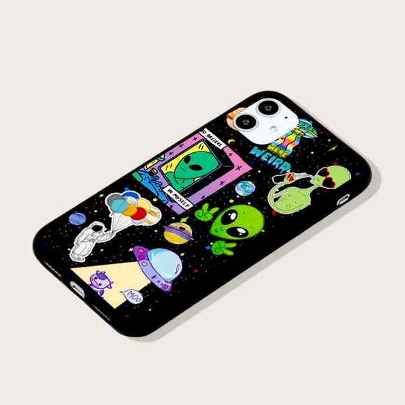 iPhone 11 case - Picture 1 of 2